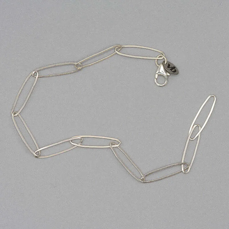 CONNECTED CHAIN LINKS BRACELET
