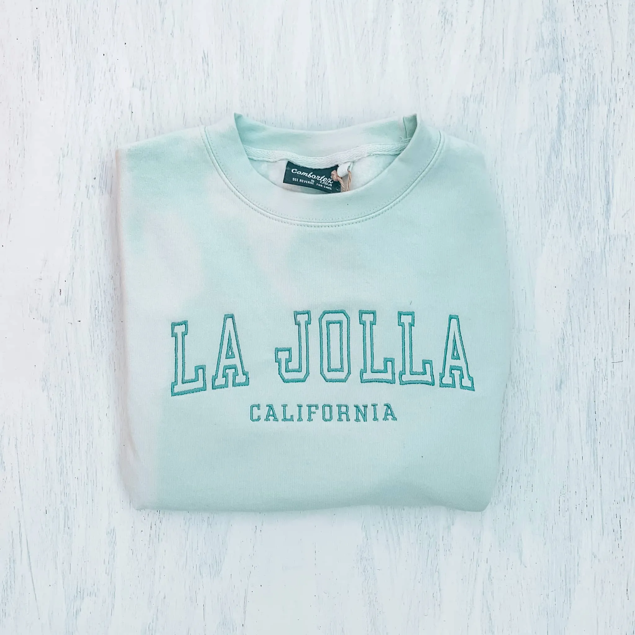 CREWNECK SWEATSHIRT with LA JOLLA CALIFORNIA  embroidery (fennel green)