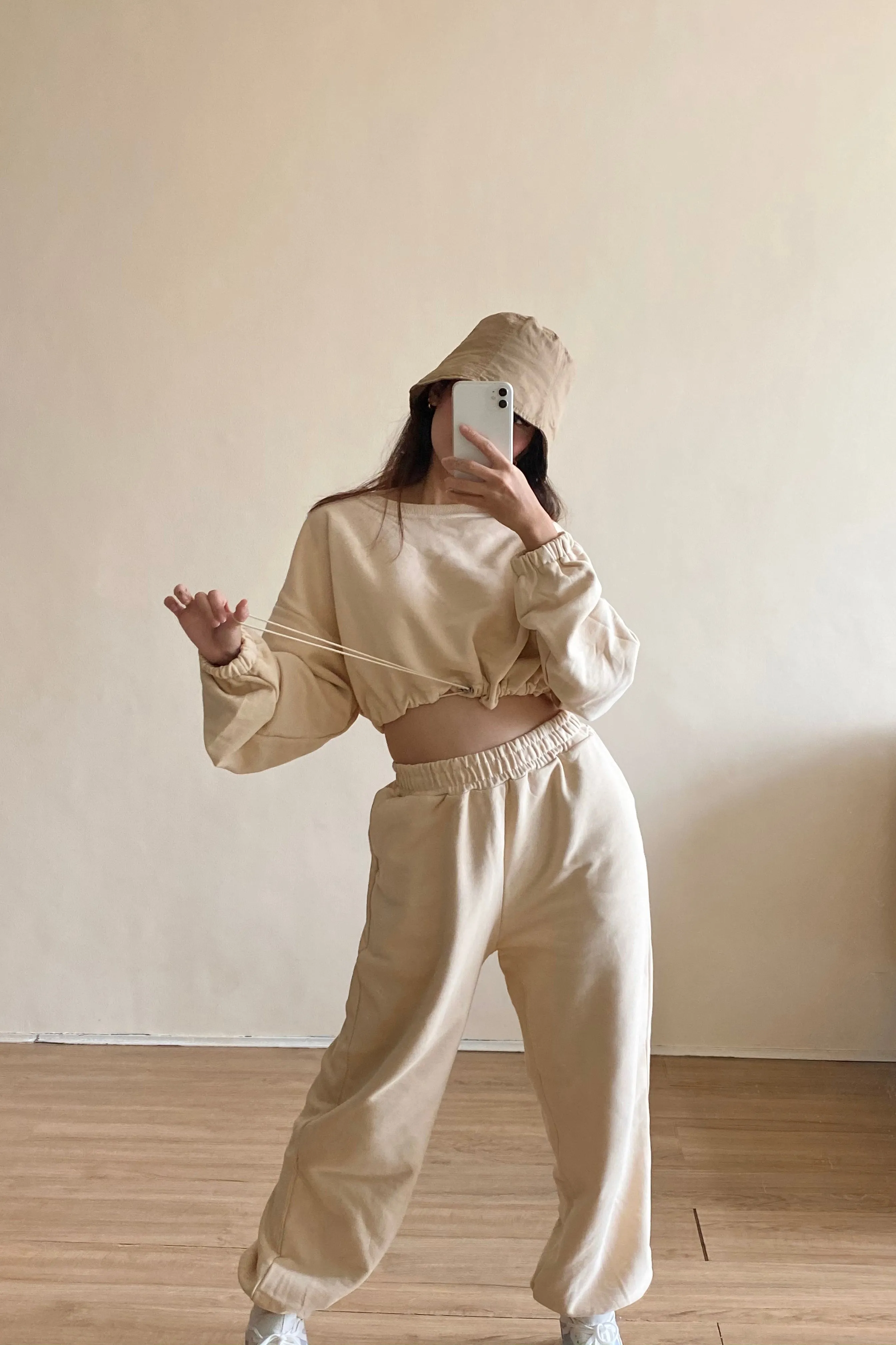 [EVERYDAY] Daily Basis Draw Cord Cropped Sweatshirt - Sahara